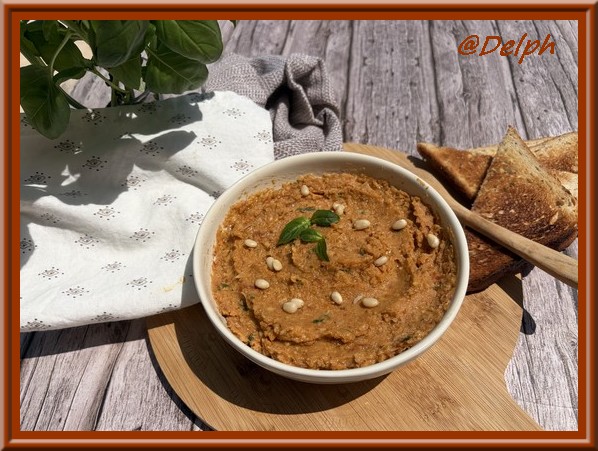 Houmous de tomates séchées et basilic