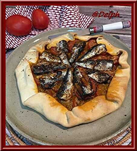 Tarte rustique à la tomate et aux sardines