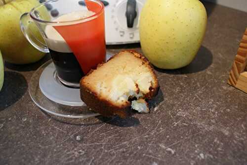 Cake au pomme au thermomix, préparé en 5 minutes.