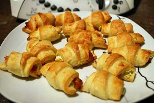 Mini croissants au saumon fumé et au tartare au thermomix, préparés en 5 minutes.