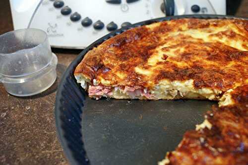 Quiche au jambon sans pâte au thermomix, préparée en 5 minutes.