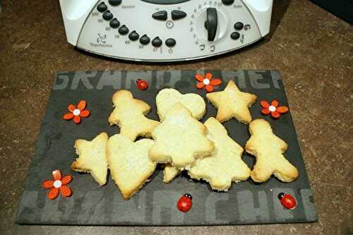 Sablés de Noël au thermomix, préparés en 10 minutes.