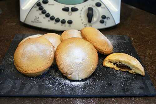 Sablés fourrés à la confiture ou nutella au thermomix, préparés en 20 minutes.