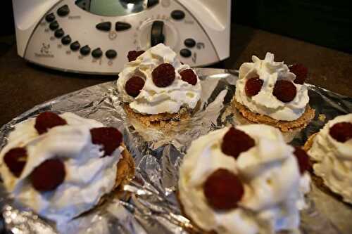 Tartelettes chantilly framboise au thermomix, préparée en 15 minutes.