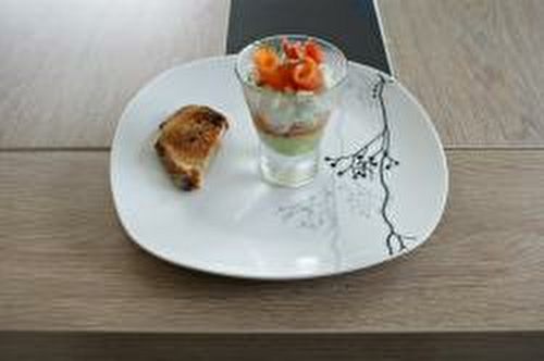 Verrines saumon, tartare, mousse d'avocat