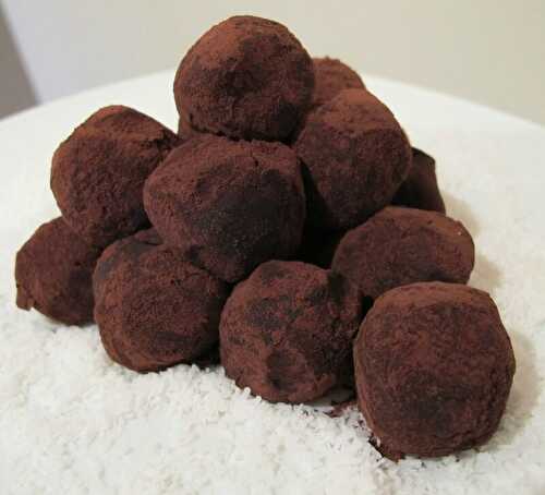 FAIRE DES TRUFFES AU CHOCOLAT