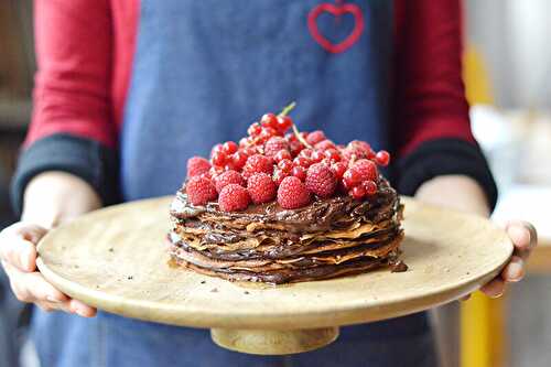 GÂTEAU DE CRÊPES CHOCOLAT-AVOCAT (VEGAN)