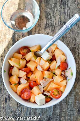 SALADE DE MELON AUX TOMATES CERISES ET APERICUBES