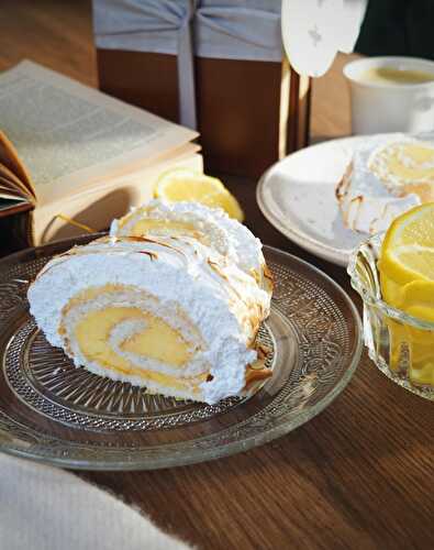 Bûche façon tarte au citron meringuée - Recettes végétariennes faciles - On mange quoi Violette