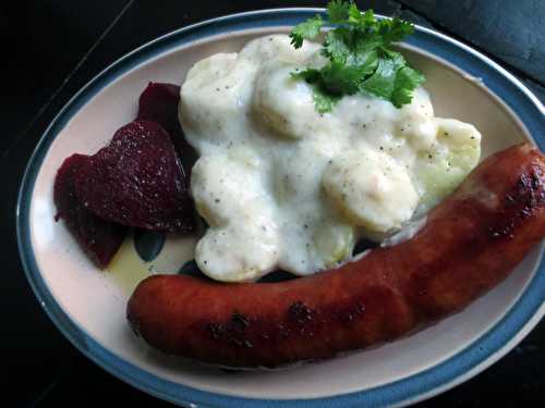 Saucisse Isterband & Pommes de Terre à la Sauce Blanche (Dillstuvad potatis ) | Je cuisine donc je suis