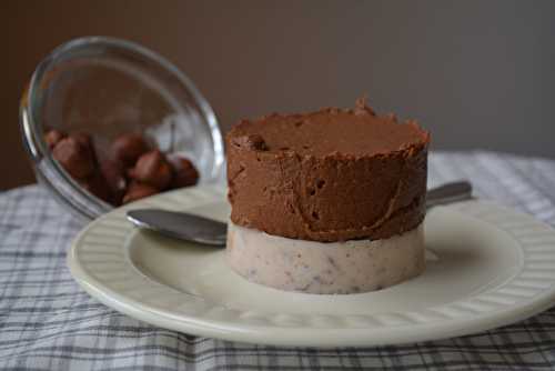 Entremet noisette - mousse choco-coco-potimarron pour le "blog anniversaire"