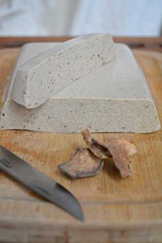 Terrine végétale au tofu fumé et champignons