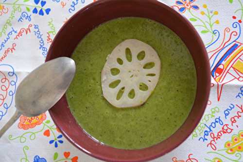 Velouté très vert et son "croûton racine"