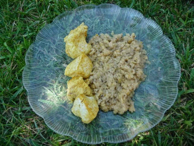 Brochettes de poulet mariné et leurs lentilles corail