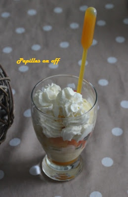 Coupe glacée exotique maison : coulis mangue passion, glace vanille, meringue et salade de fruits (au thermomix ou sans)