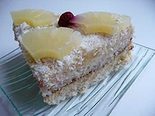 Entremet exotique : mousses bavaroises ananas et noix de coco