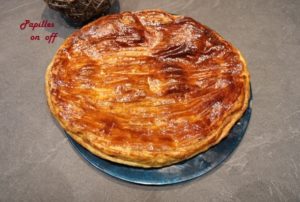 Galette des rois à la crème d’amande au café au thermomix ou sans