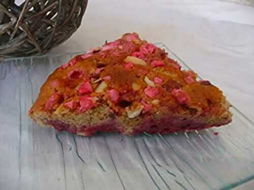Gâteau aux amandes, framboises et pralines roses façon Pierre Hermé au thermomix ou sans