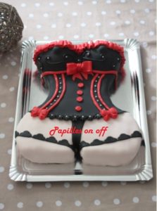 Gâteau femme sexy / Gâteau corset en pâte à sucre au thermomix ou sans- Anniversaire homme 60 ans