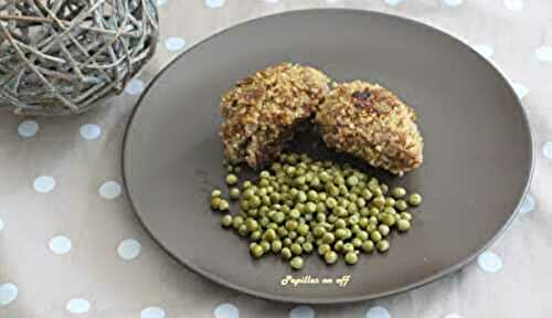 Kebbe (boulettes de viande hachée au boulgour) et leurs petits pois