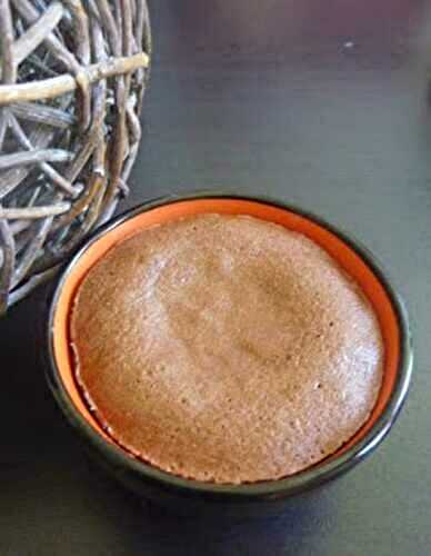 Mousses soufflées au chocolat au thermomix ou sans