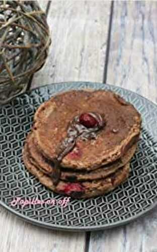 Pancakes cacao, framboises et flocons d’avoine au thermomix ou sans