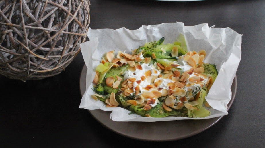 Papillote de courgettes au chèvre et amandes effilées