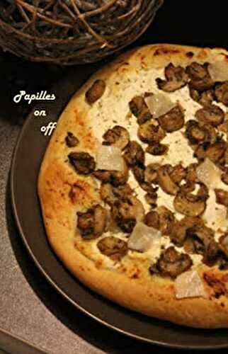Pizza blanche aux champignons (chèvre frais et parmesan) au thermomix ou en MAP