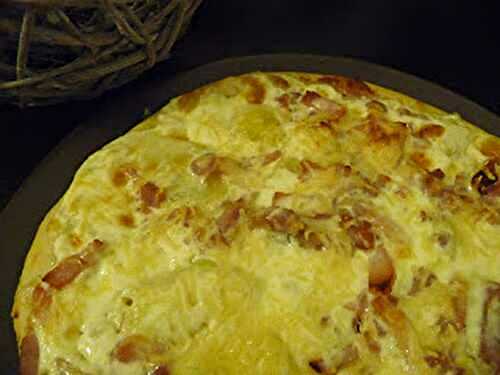 Pizza pommes de terre, lardons et crème au thermomix ou en map