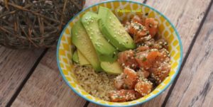 Poke bowl saumon mariné, avocat et riz complet– IG bas – Au thermomix ou sans