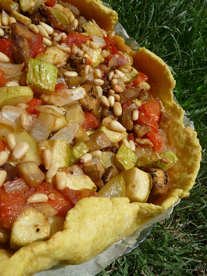 Quiche aux légumes du soleil et pâte sablée chèvre-curry