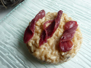 Risotto raisins, figues, noix et magret de canard fumé