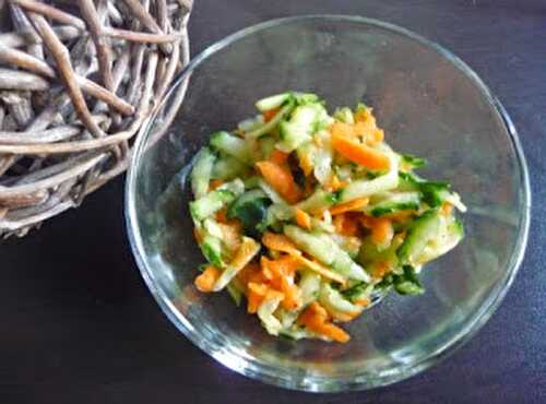 Salade de carottes et concombre râpés au miel