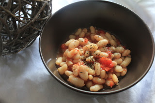 Salade de haricots blancs à la tomate et au cumin