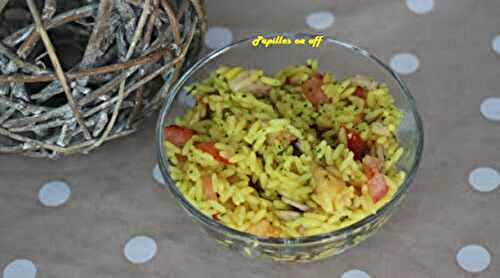 Salade de riz au curcuma, tomates et champignons
