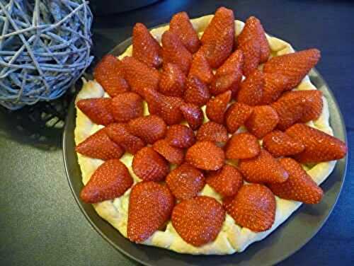 Tarte pâtissière aux fraises au thermomix ou sans