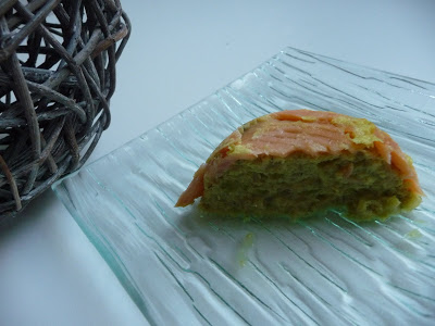 Timbales de saumon fumé à la mousse de courgettes au curry