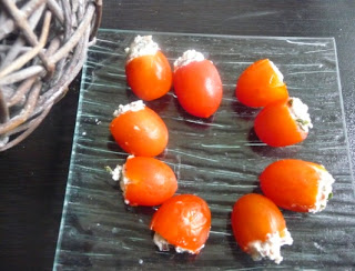 Tomates cerises farcies au fromage frais