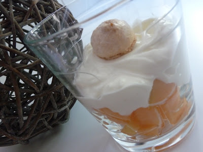 Verrine de melon au miel et aux petits-suisses