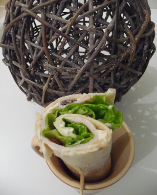 Wraps jambon de dinde et boursin aux figues, raisins et noix