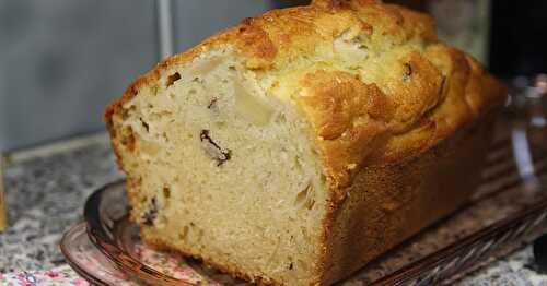 Cake aux Pommes et aux Noisettes (sans lactose) - {Concours Bjorg inside}