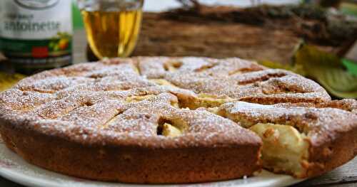 Gâteau aux Pommes et au Cidre 