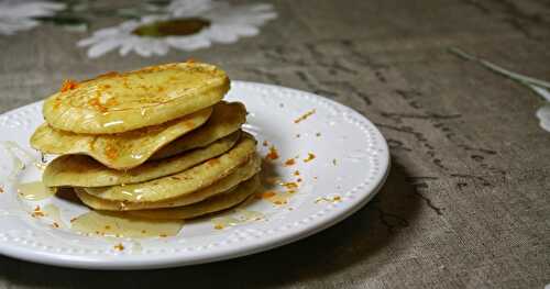 Pancakes à l'Orange et Miel sur Jolie Nappe Stof