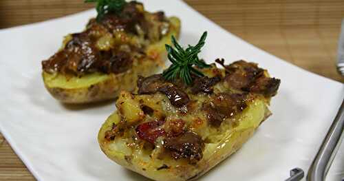 Pommes de Terre farcies aux Champignons de Paris Aubergines grillées Poivrons rouges Cassegrain   