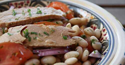 Salade de Haricots Blancs et Tomates à l'émincé de Thon