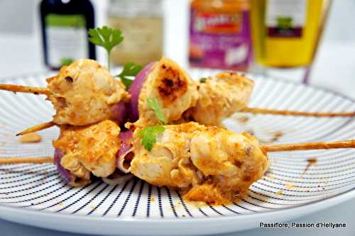 Brochettes de Poulet sauce thaï satay + nouilles