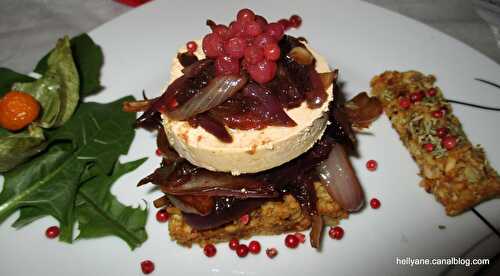 CANAPÉS "CAKES/FRUITS SECS AU FOIE GRAS SUR LIT D'OIGNONS CARAMELISÉS avec des AIRELLES"