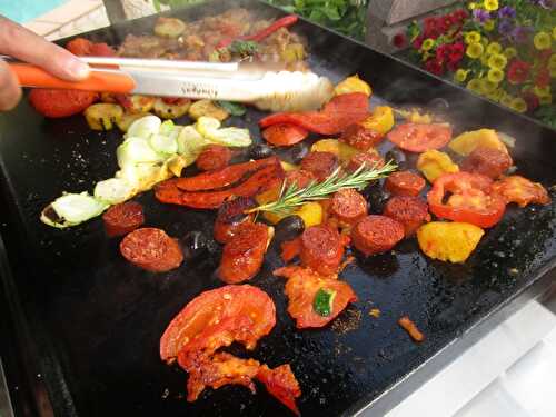 Chorizo/poivron péquillos/ légumes à la Plancha à gaz - Recette"