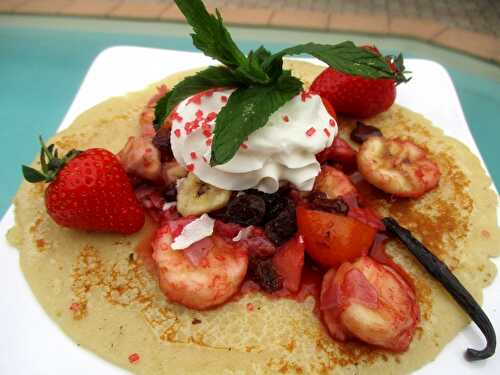 Crêpes garnies d'une compotée de fruits au rhum