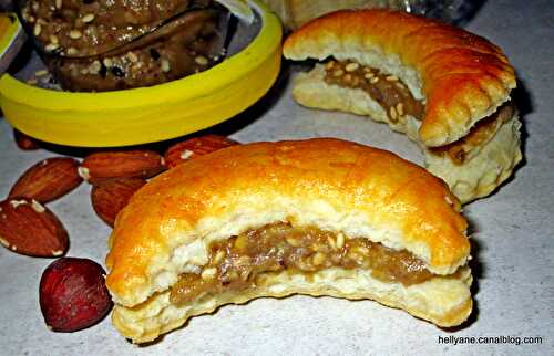 Croissants / fleurons feuilletés au caviar d'aubergines à l'huile d'argan